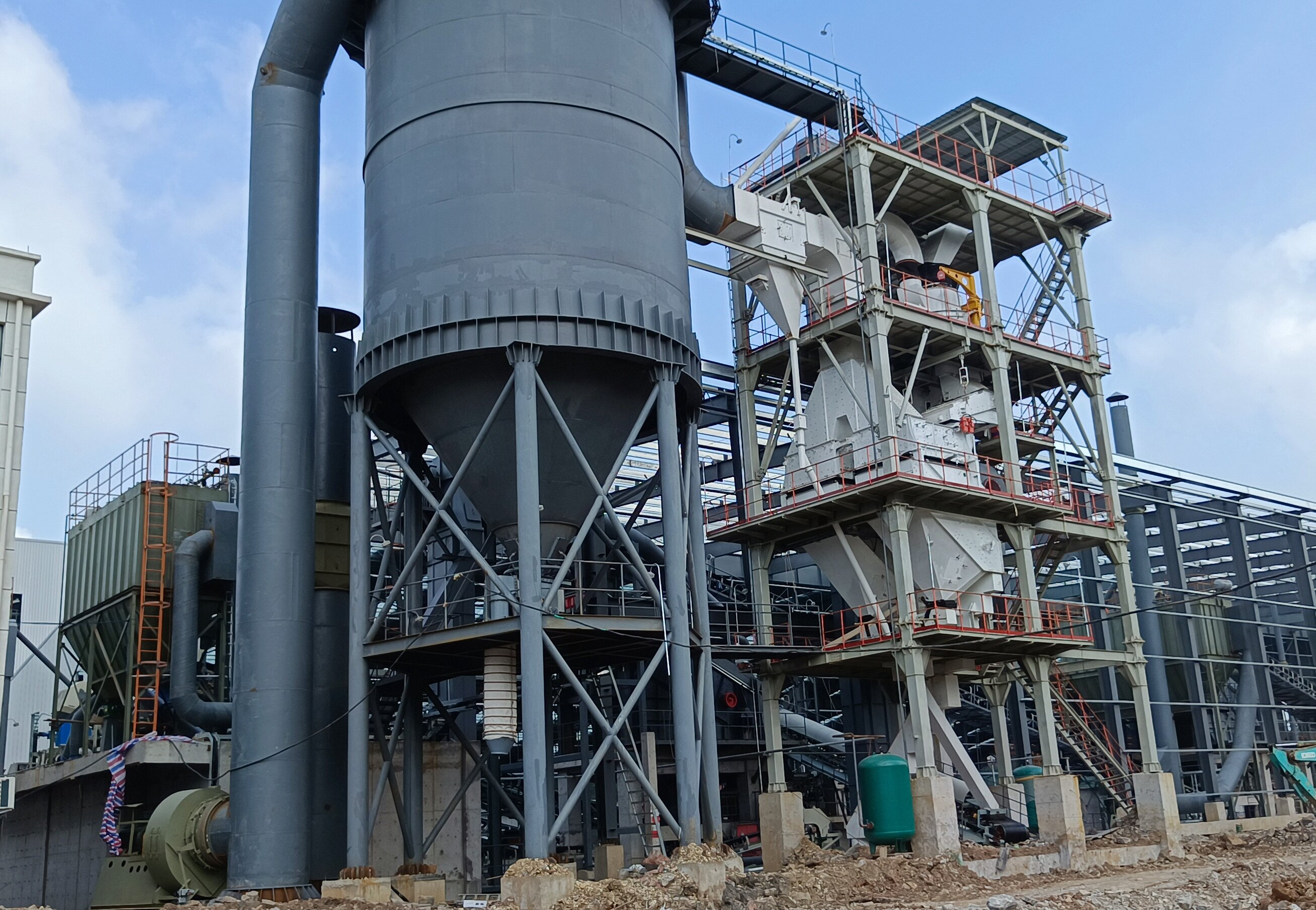 制砂樓技術(shù)優(yōu)勢(shì)大揭秘：從環(huán)保到智能，重塑砂石生產(chǎn)新生態(tài)